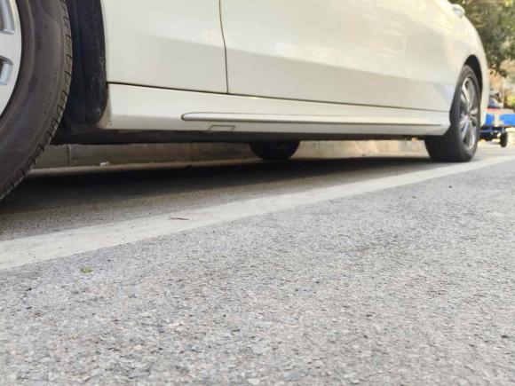 [上海·沪B] 二手奔驰奔驰C级2017款 改款 C 200 L 运动版