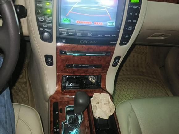[广州·粤A] 二手丰田皇冠2007款 2.5L Royal 导航版