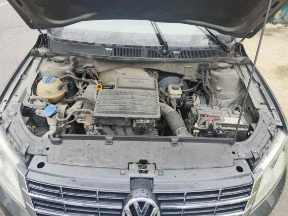 [无锡·苏B] 二手大众朗逸2013款 改款经典 1.6L 手动舒适版