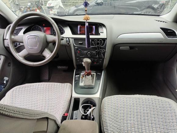 [上海·沪J] 二手奥迪奥迪A4L2009款 2.0 TFSI 标准型