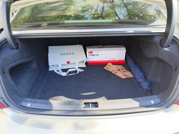 [上海·沪H] 二手沃尔沃沃尔沃S902017款 T5 智远版