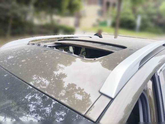 [成都·川G] 二手标致标致30082013款 2.0L 自动潮流版