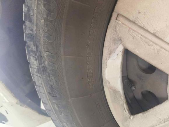 [济南·鲁S] 二手东风御风御风2014款 2.5T御利宝物流车低配短轴中顶ZD25