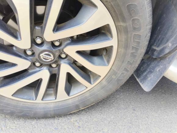 [南京·苏A] 二手日产纳瓦拉2023款 2.5L 自动四驱尊贵型