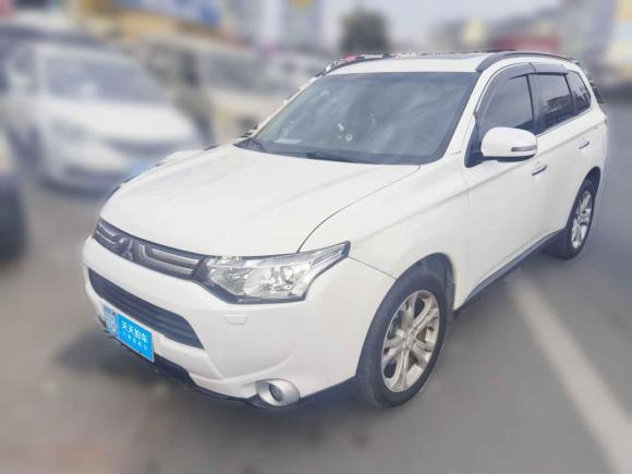 [金华·粤B] 二手三菱欧蓝德2013款 2.4L 四驱豪华导航版 5座