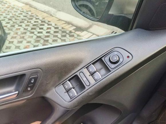 [上海·沪B] 二手大众途观2015款 2.0TSI 自动四驱豪华版