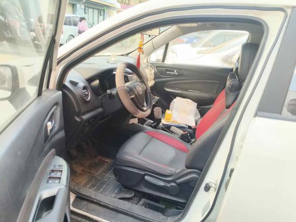 [深圳·鄂E] 二手长安长安CS152016款 1.5L 手动时尚版