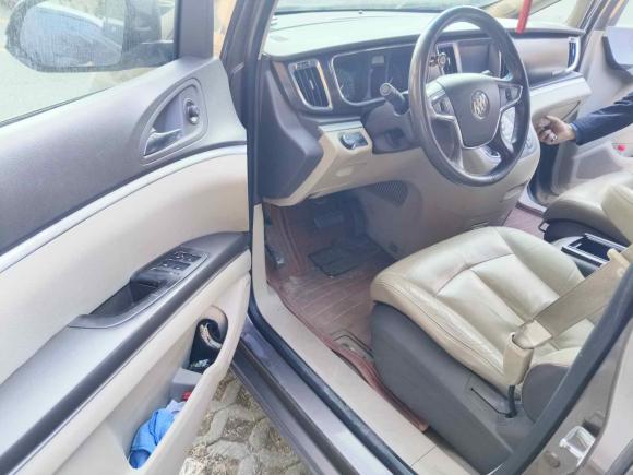 [上海·沪A] 二手别克别克GL82011款 2.4L LT豪华商务行政版