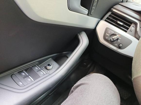 [上海·沪B] 二手奥迪奥迪A4L2022款 40 TFSI 时尚动感型