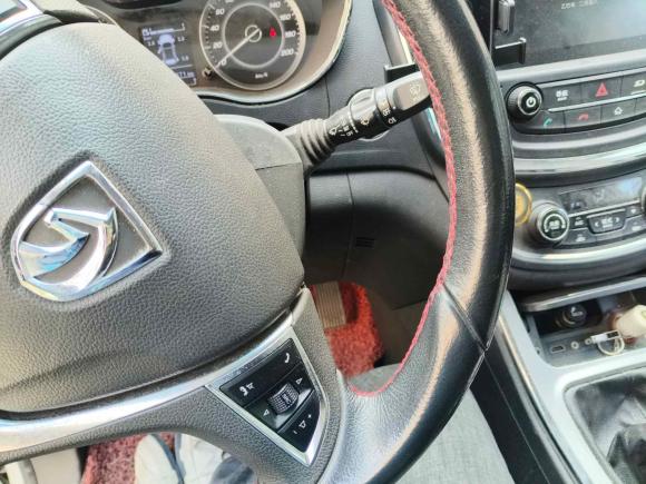 [上海·沪G] 二手宝骏宝骏5602015款 1.8L 手动豪华型