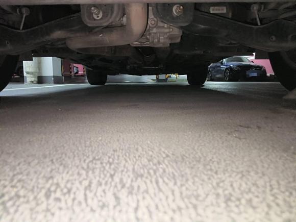 [广州·粤A] 二手Jeep自由光2016款 2.4L 专业智能版