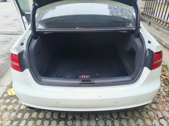 [上海·沪B] 二手奥迪奥迪A4L2016款 35 TFSI 典藏版 自动标准型