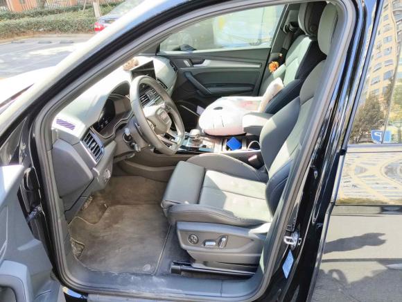 [上海·沪C] 二手奥迪奥迪Q5L2023款 40T 豪华动感型