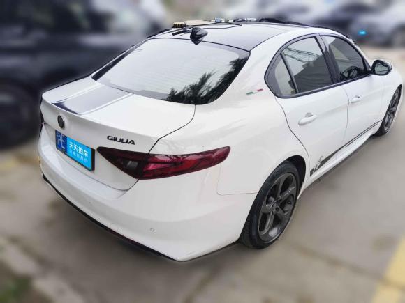 [上海·沪E] 二手阿尔法·罗密欧Giulia朱丽叶2020款 2.0T 280HP 黯夜魅影限量版