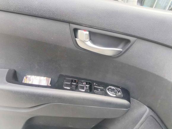 [嘉兴·皖P] 二手起亚KX3傲跑2015款 1.6L 自动两驱DLX