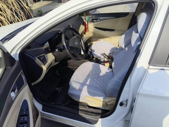 [成都·川A] 二手长安逸动2015款 1.6L 手动豪华型 国V
