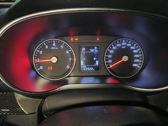 [武汉·鄂A] 二手起亚KX3傲跑2015款 1.6L 自动两驱DLX