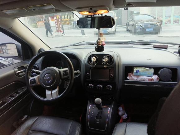 [青岛·鲁B] 二手Jeep指南者2011款 2.4L 四驱舒适版