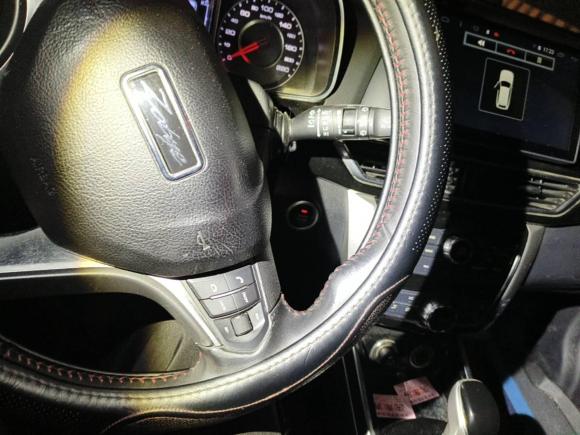 [苏州·苏E] 二手众泰大迈X52015款 1.5T CVT总督型 国IV