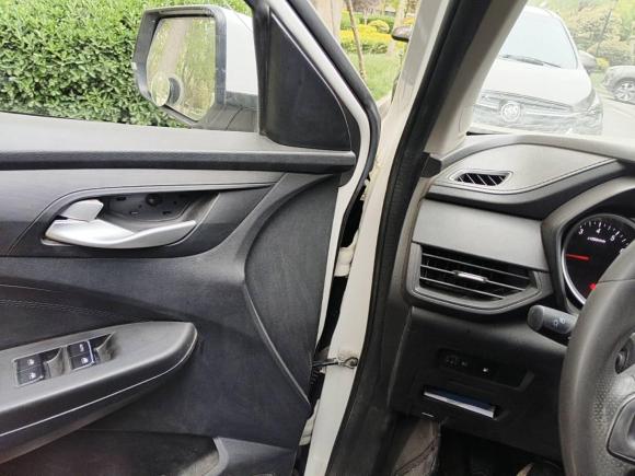 [青岛·鲁B] 二手五菱汽车五菱宏光S32018款 1.5L 手动标准型 国V