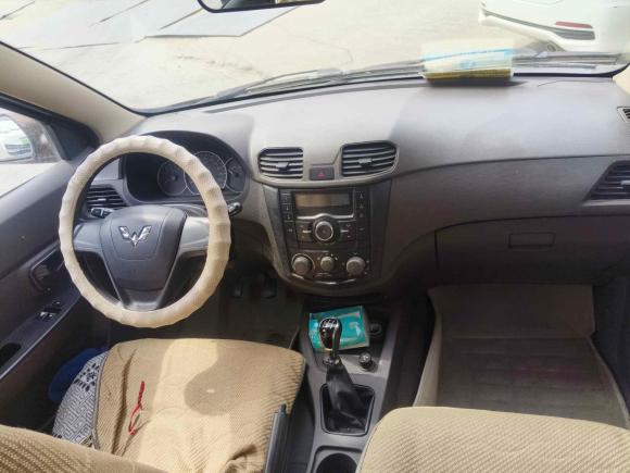 [青岛·鲁B] 二手五菱汽车五菱宏光2014款 1.5L 基本型