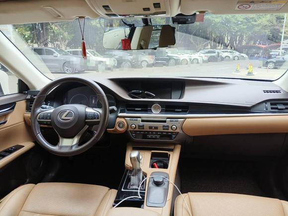 [深圳·粤B] 二手雷克萨斯雷克萨斯ES2015款 200 精英版