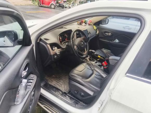 [上海·沪B] 二手Jeep自由光2016款 2.4L 领先版