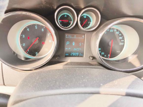 [青岛·鲁B] 二手长安长安CS352015款 1.6L 自动豪华型 国V