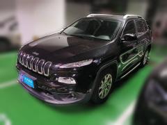 [青岛·鲁U] Jeep自由光2016款 2.4L 领先版