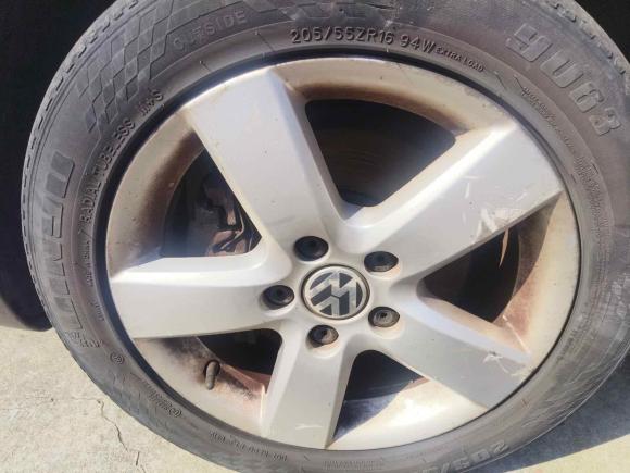 [上海·苏H] 二手大众途安2013款 1.4T DSG舒适版5座