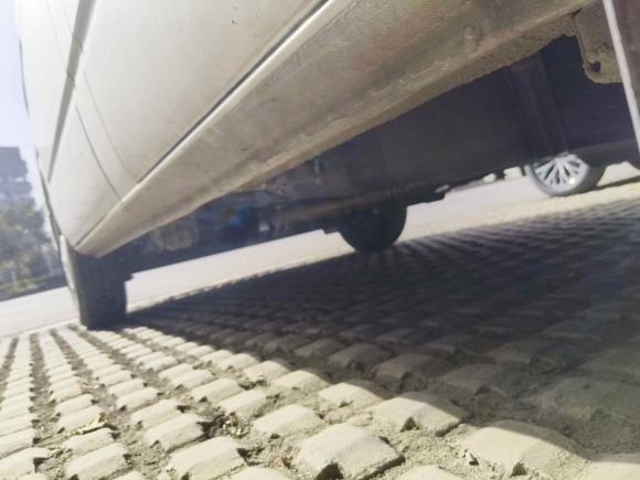 [无锡·苏B] 二手大通新途V802023款 2.0T 手动经典傲运通短轴超低顶5/6座