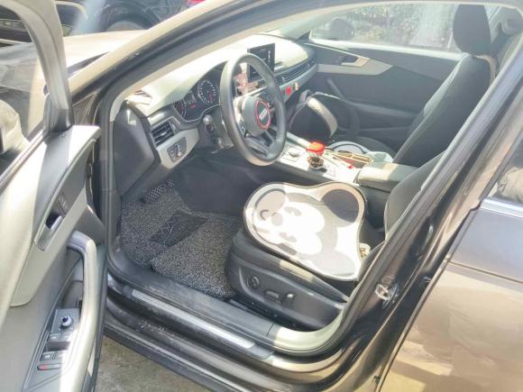 [上海·沪G] 二手奥迪奥迪A4L2018款 30周年年型 40 TFSI 进取型