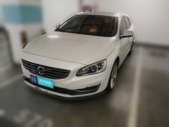 沃尔沃沃尔沃V602017款 T5 智雅版 国V「杭州二手车」「天天拍车」