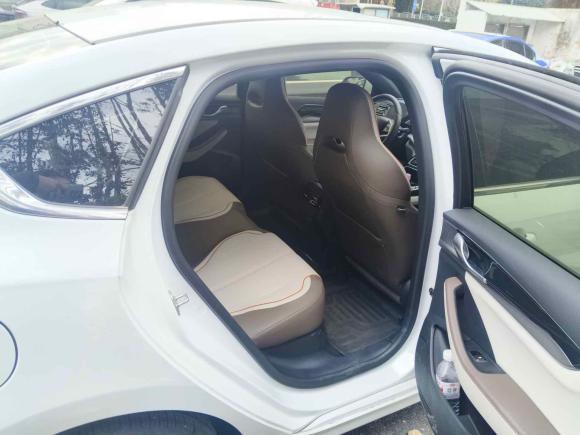 [上海·浙F] 二手比亚迪秦PLUS2024款 荣耀版 DM-i 120KM卓越型