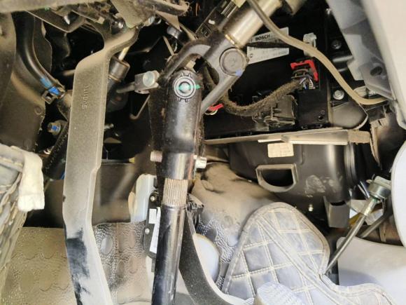 [常州·苏D] 二手上汽大通MAXUS新途V802021款 2.0T 手动经典傲运通短轴中顶5/6座