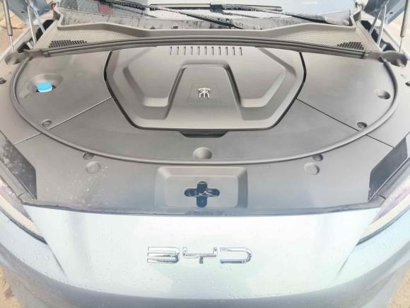 [成都·川A] 二手比亚迪宋PLUS新能源2023款 冠军版 EV 520KM 旗舰型