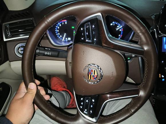 [芜湖·皖B] 二手凯迪拉克凯迪拉克SRX2015款 3.6L 旗舰型