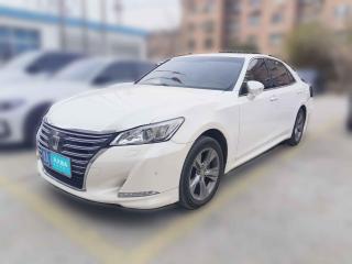 丰田皇冠2015款 2.5L 智享版