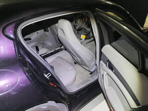 [深圳·粤B] 二手保时捷Panamera2010款 Panamera 4 3.6L