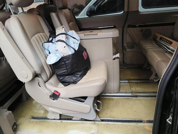 [上海·沪D] 二手奔驰唯雅诺2011款 2.5L 领航版