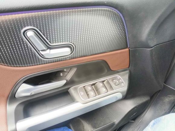 [武汉·鄂A] 二手奔驰奔驰GLB2020款 GLB 200 时尚型