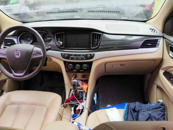 [上海·苏E] 二手宝骏宝骏7302016款 1.5T 手动舒适型 7座