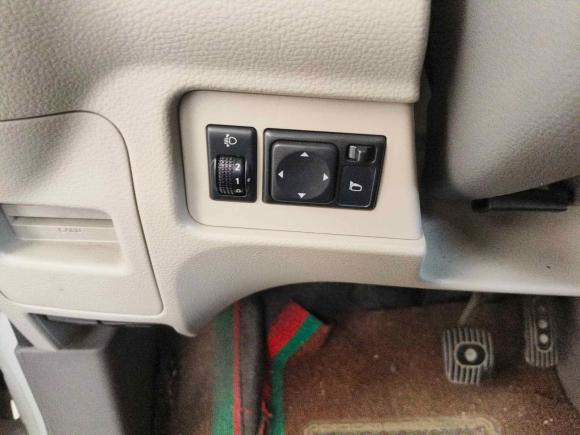 [深圳·粤B] 二手日产日产NV2002018款 1.6L CVT豪华型