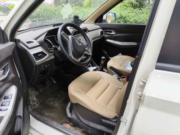 [上海·鄂E] 二手五菱汽车五菱宏光2018款 1.5L S舒适型L2B