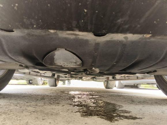 [上海·沪A] 二手Jeep自由光2016款 2.4L 专业智能版