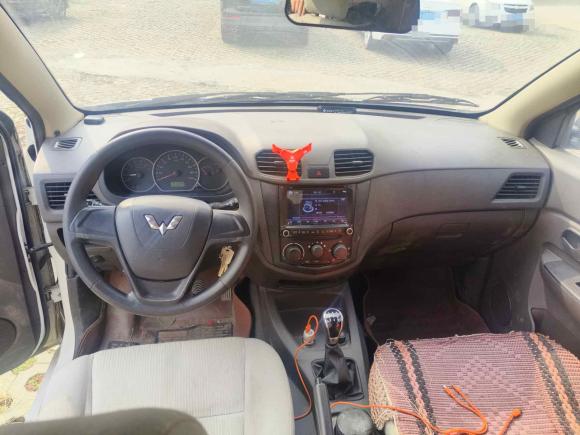 [武汉·鄂C] 二手五菱汽车五菱宏光2015款 1.5L S 基本型国V