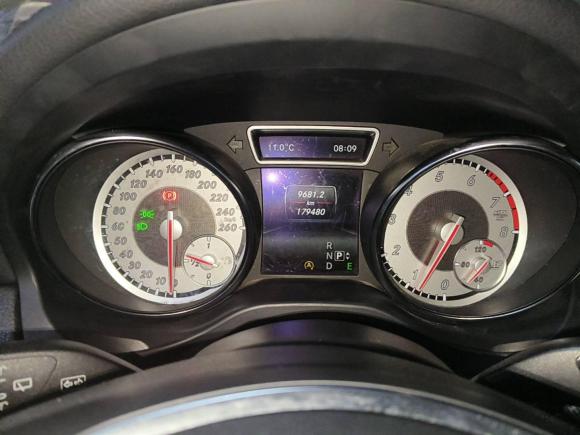 [常州·苏D] 二手奔驰奔驰GLA2015款 GLA 220 4MATIC 时尚型