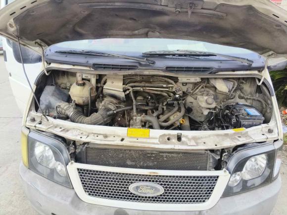 [上海·沪B] 二手福特经典全顺2013款 2.8T改款柴油冰白物流车长轴中顶JX493ZLQ4