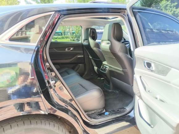 [济南·鲁A] 二手长安长安UNI-K 智电iDD2022款 蓝鲸iDD 130km 1.5T 尊贵型