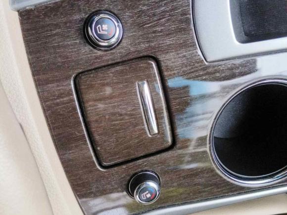 [上海·沪A] 二手日产天籁2014款 公爵 2.5L XV-VIP尊领版